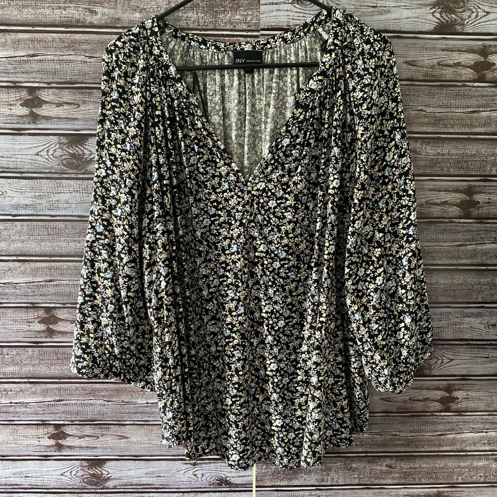 Jones New York Women's Blouse Size 2X Black Floral V-Neck